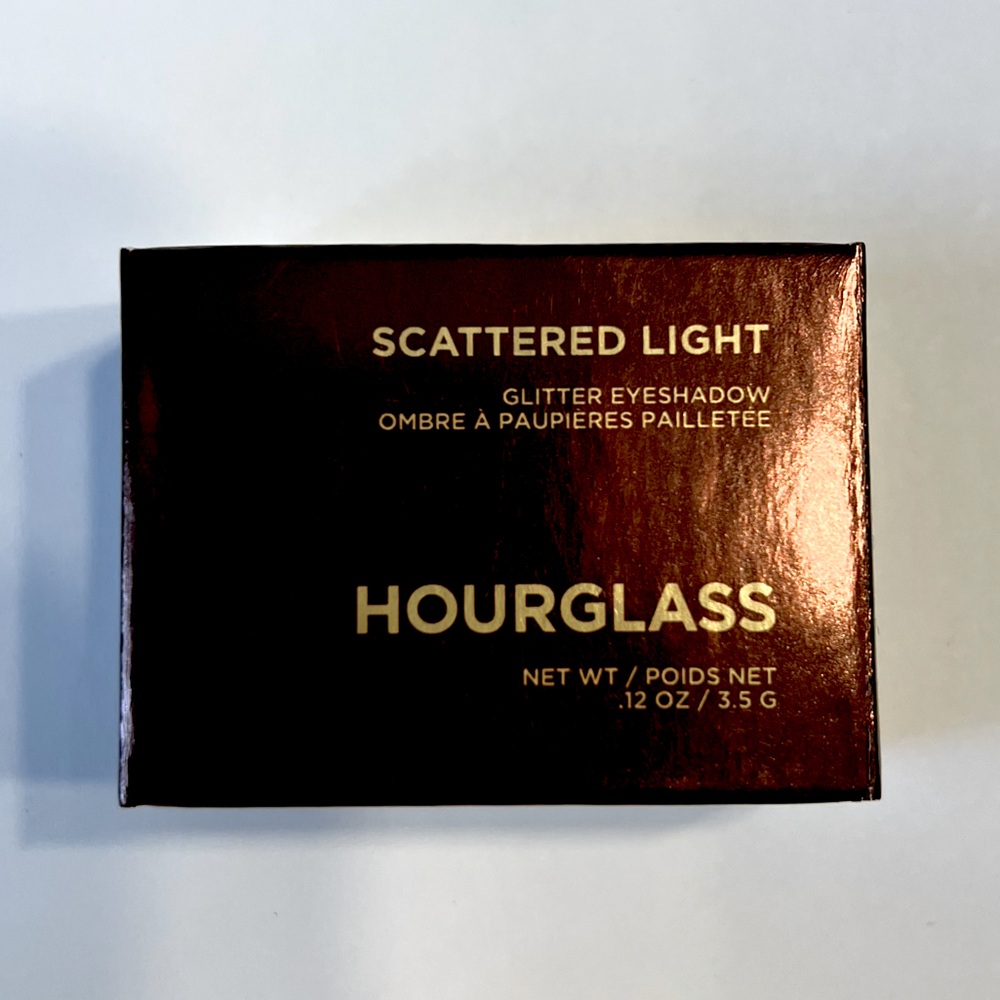 BNIB_ SCATTERED LIGHT™ GLITTER EYESHADOW
